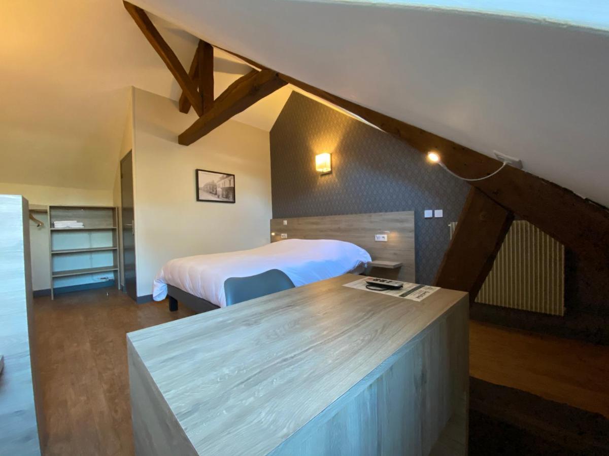 Logis - Hotel & Restaurant Saint Nicolas Chaumont-en-Vexin Εξωτερικό φωτογραφία