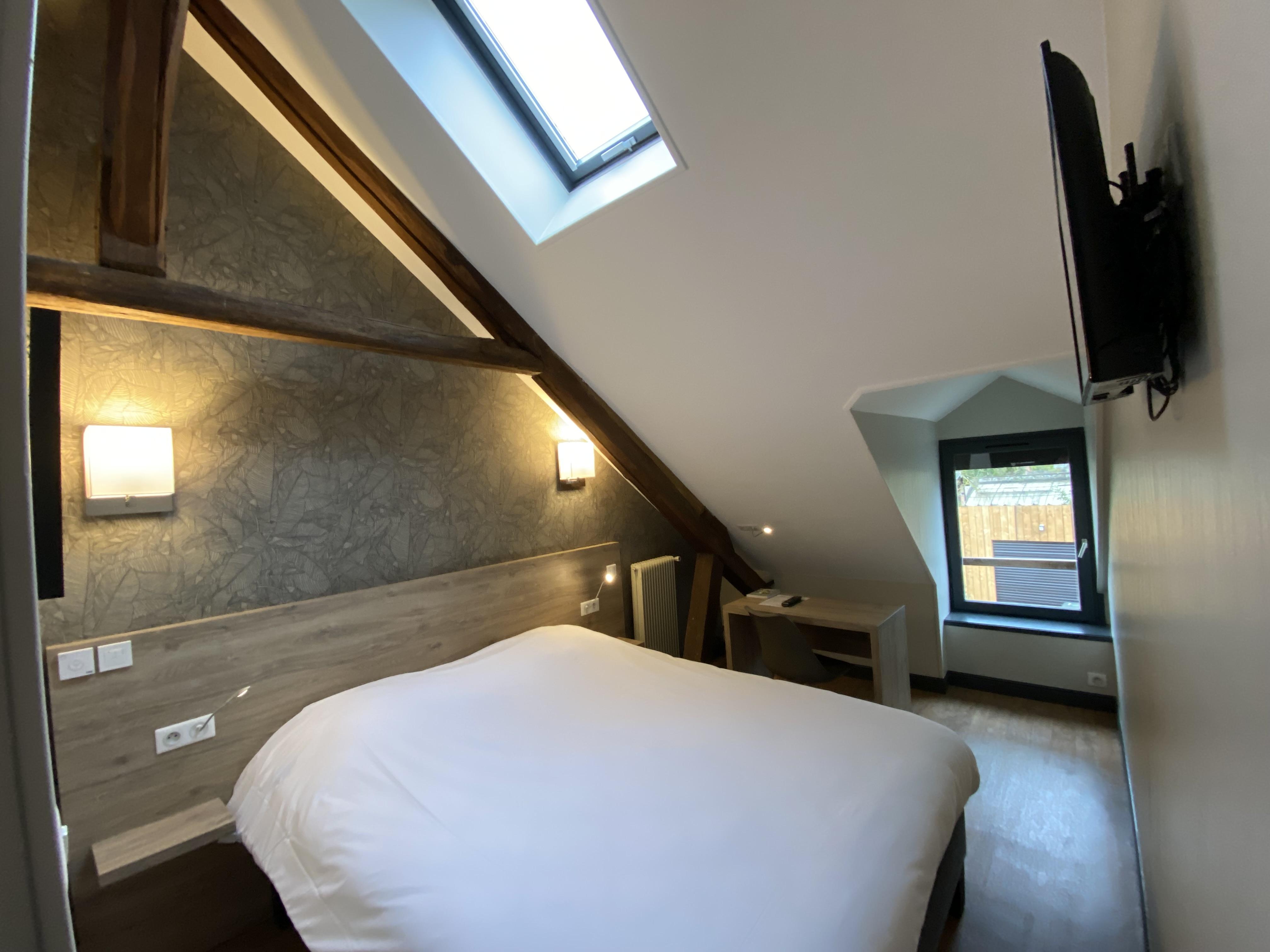 Logis - Hotel & Restaurant Saint Nicolas Chaumont-en-Vexin Εξωτερικό φωτογραφία