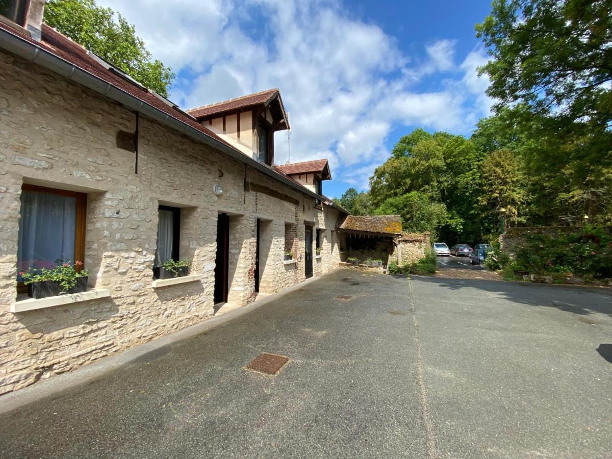 Logis - Hotel & Restaurant Saint Nicolas Chaumont-en-Vexin Εξωτερικό φωτογραφία