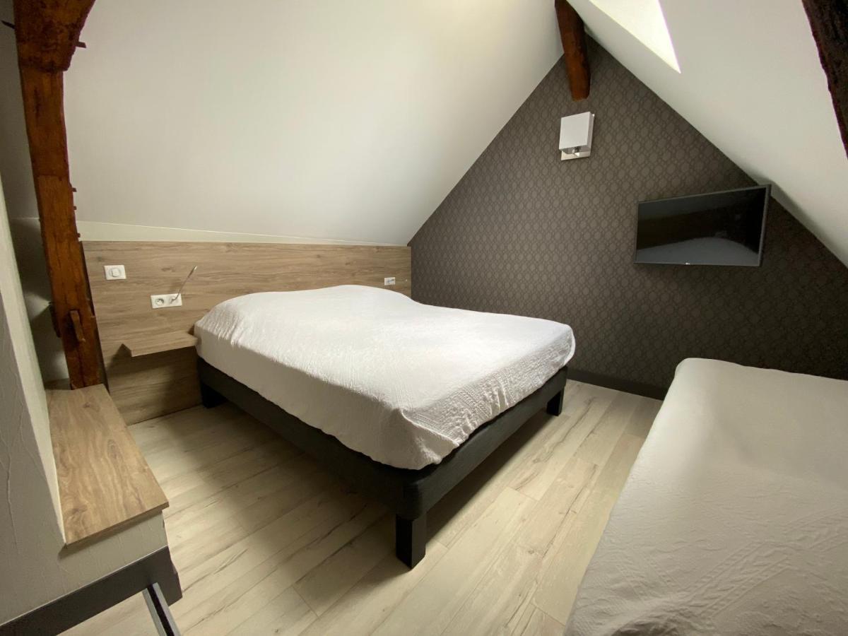 Logis - Hotel & Restaurant Saint Nicolas Chaumont-en-Vexin Εξωτερικό φωτογραφία